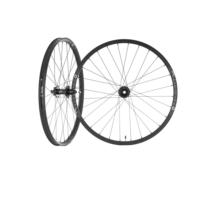 Industry Nine 1/1 Enduro S Wheelset – 29 15 x 110mm/12 x 148mm 6-Bolt HG 11 BLK