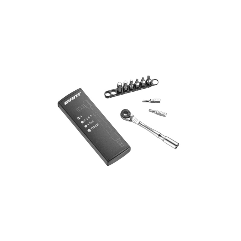 Giant Multi-Tool With Ratchet System