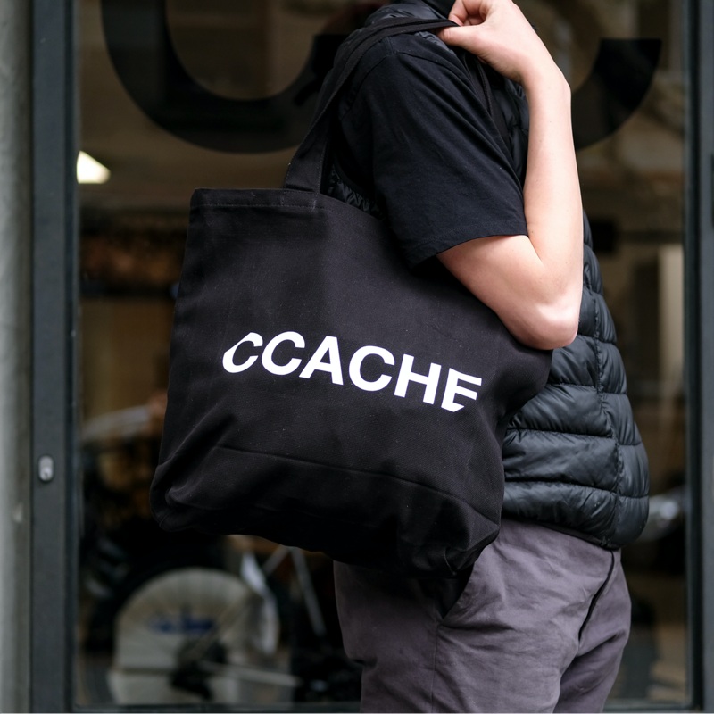 CCACHE Shoulder Tote Bag – Black